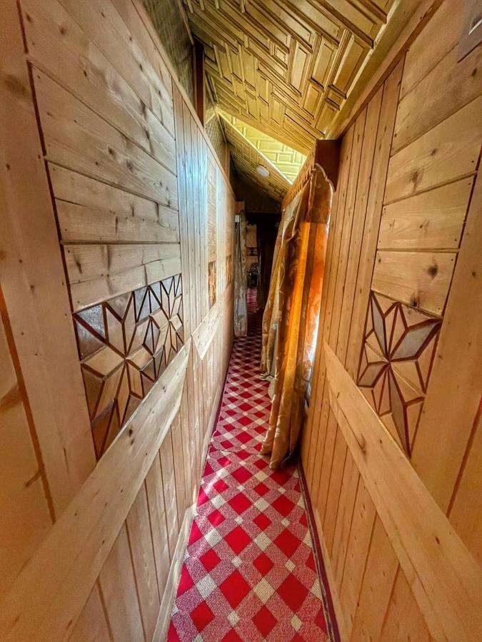 Hotel Lala Rukh Group Of Houseboats Srīnagar Zewnętrze zdjęcie
