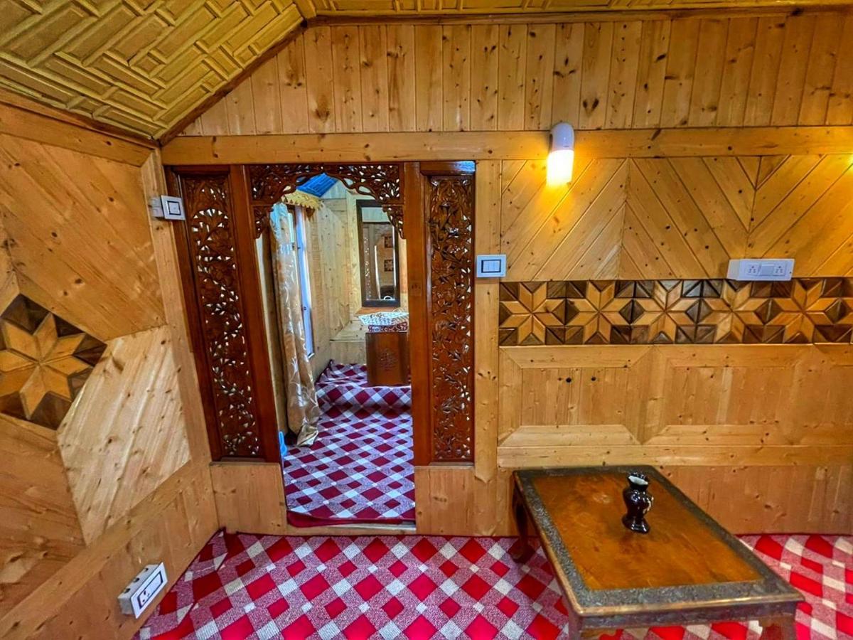 Hotel Lala Rukh Group Of Houseboats Srīnagar Zewnętrze zdjęcie