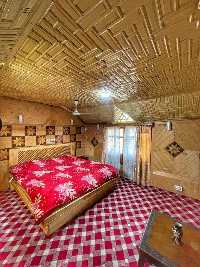 Hotel Lala Rukh Group Of Houseboats Srīnagar Zewnętrze zdjęcie