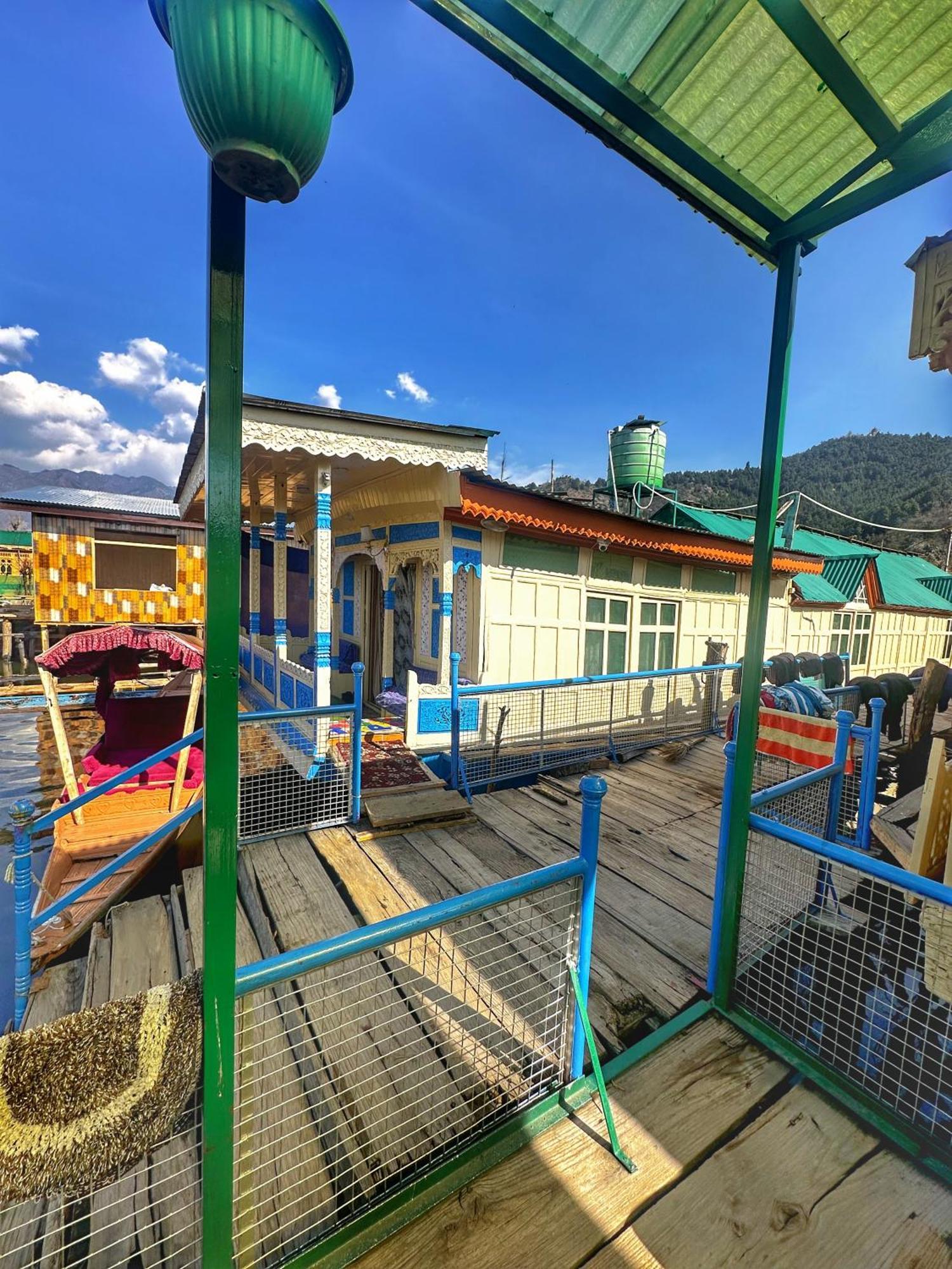 Hotel Lala Rukh Group Of Houseboats Srīnagar Zewnętrze zdjęcie